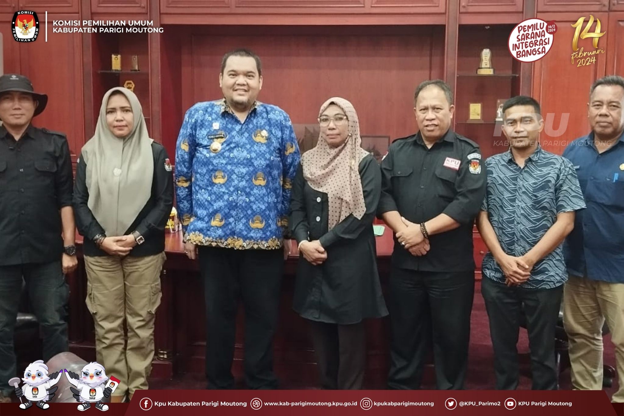 FOTO BERSAMA PJ BUPATI PARIMO